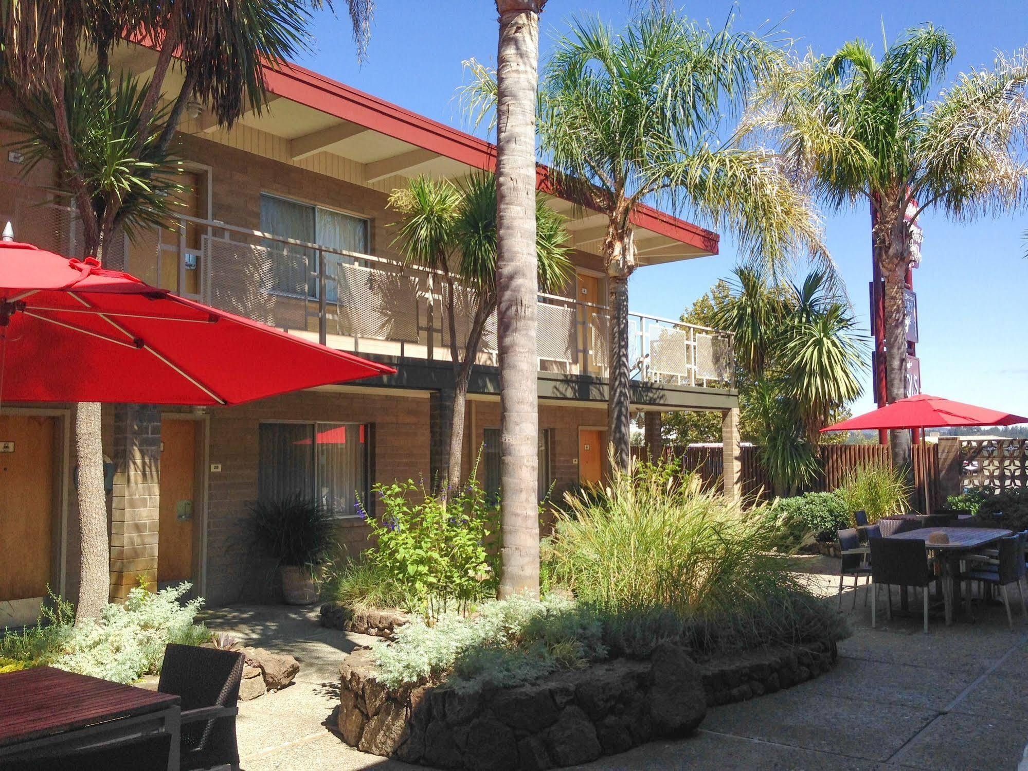 Dr Wilkinsons Backyard Resort And Mineral Springs A Member Of Design Hotels Calistoga Bagian luar foto